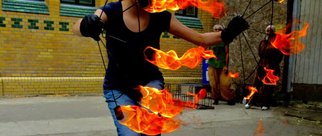 Ein Moment aus der Feuershow